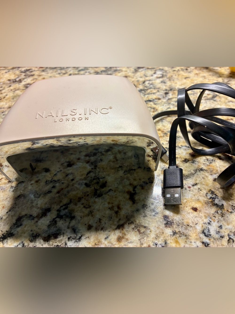 NAILS.INC London Portable LED Nail Lamp - Pale Pink